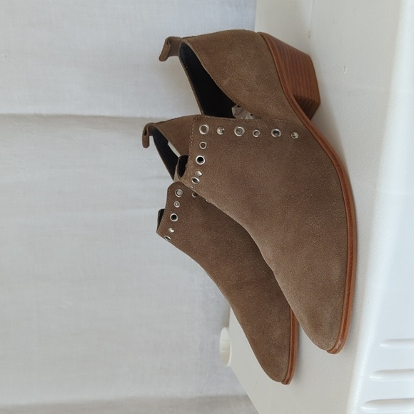 Rebecca Minkoff Annette Tan Suede Studded Ankle Booties Size 9M - Picture 1 of 8
